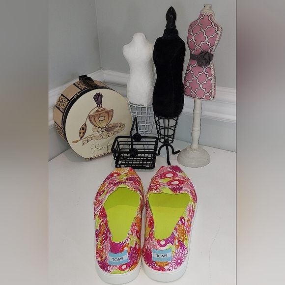 Toms Women's Pink/Orange/Purple Spirogragh Print Slip On Shoes NWOB - Picture 4 of 7